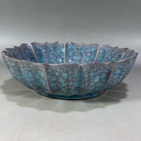 瓷器A宋代官窑冰片花型洗（6×21.2cm）