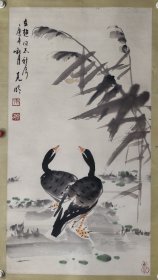 郑克明 88/47 立轴 （1932-2011）字旭光，河北省文安县孙氏镇大三王村人。现为中国美术家协会会员、北京书法家协会会员。工山水、花鸟、书法，尤以画芦雁著称于当今画坛。从小受其叔父郑润田启蒙。1948年，在天津从师裴殿奎先生学习花鸟。1950年又拜花鸟画家张树臻为师，专门攻画芦雁。张树臻取清代著名花鸟画家边寿民画芦雁之法，加以创新，在画芦雁方面独树一帜，人称“芦雁经”。