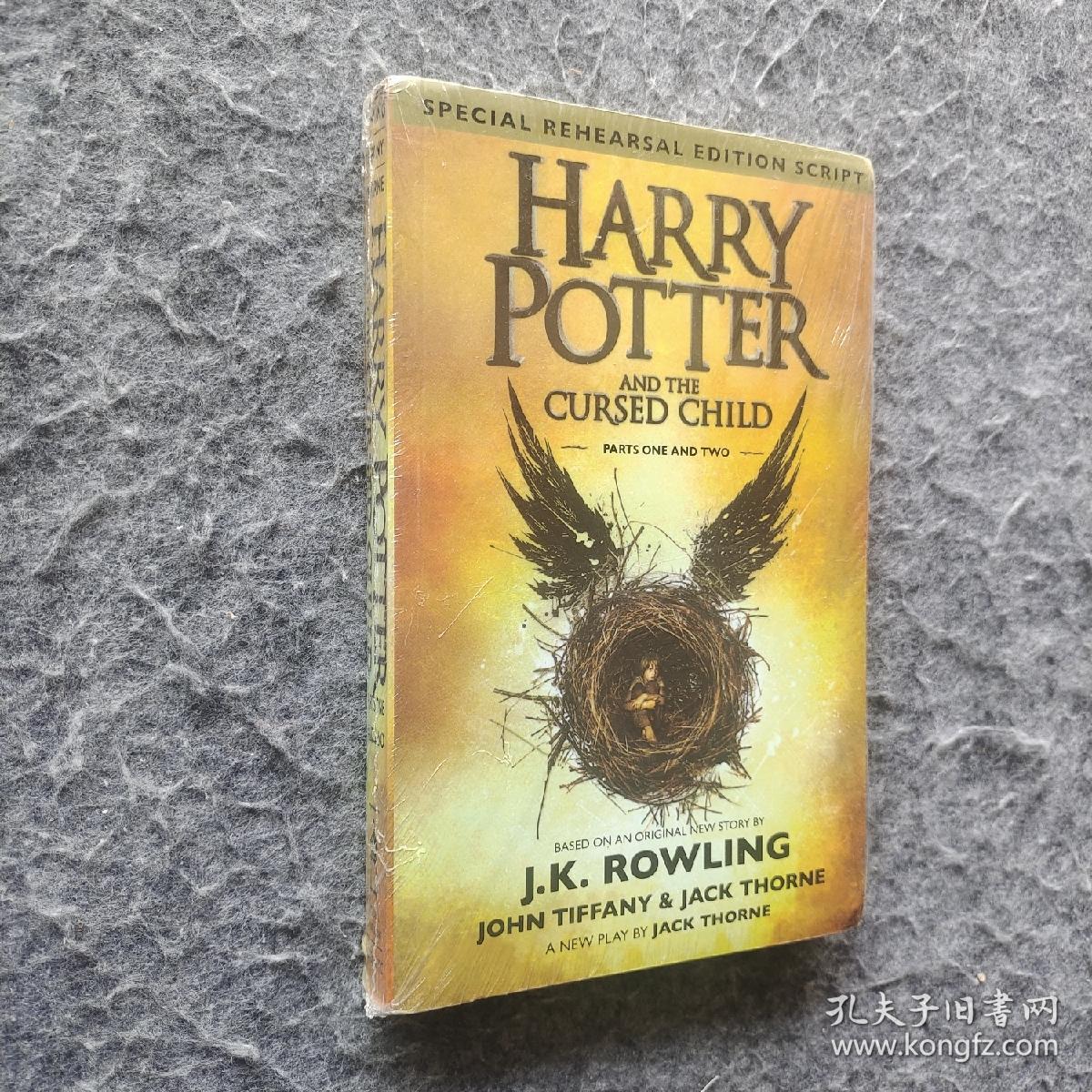 【英文原版】《 Harry Potter and the Cursed Child》（哈利波特8 哈利波特与被诅咒的孩子） JK 罗琳  32开平装塑封全新