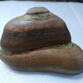 广西来宾市大湾古代砭石（红水河流域奇石精品，微晶养生石）古骆越石器精品 〔人形砭石精品〕497克 打坐休行道士