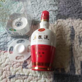 五粮液1618 曹妃甸特供酒 酒瓶