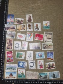 《1993-2006之间的33枚品相相对好的信销J或T邮票打包合售》