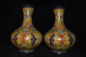 旧藏景泰蓝花瓶 尺寸：直径21高30.5厘米 重约：5410克