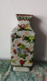 稀见的清代哥窑玻璃釉四方瓶