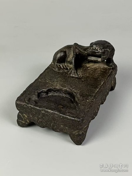 旧藏【瑞兽 青石四足砚台】全品完整，实拍如图！