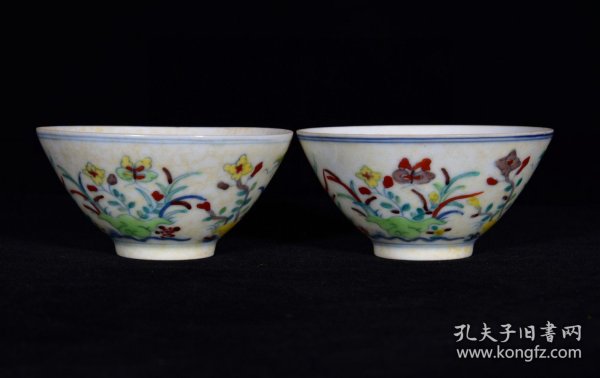 明成化斗彩蝶恋花纹斗笠碗4.5*9厘米