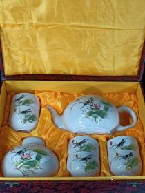 珍品1957细瓷茶具一套，做工精致，瓷质洁白如玉，全品