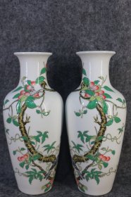 珐琅彩花鸟纹赏瓶一对