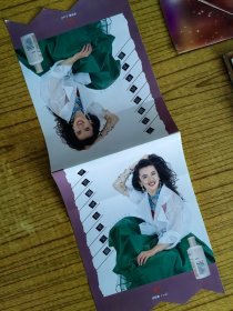王祖贤1993年广告代言宣传大卡片写真.双片.伊思丽（伊思汉）3618cm。