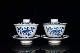 明代成化红胎青花果枝纹茶盏一对