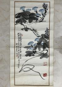 石昌明，2件，1925年出生于贵阳，2008年去世，著名书、画、篆刻家，广州市齐白石艺术研究会会长，中国齐白石艺术研究会副会长，齐白石的入室弟子，抗战时期得遇张大千，柳亚子，徐悲鸿等名师指导，集各家所长。98×34