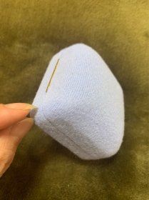 【海外回流  vintage中古】回流中古首饰盒  小年份  很实用  细节可见，内里带金或银色字迹   仔细看好图片，尺寸如图，有瑕疵，介意勿拍，谨慎下单！出售不退！偏远地区邮费联系客服另算！