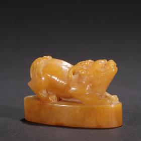 楚桥款·田黄石瑞兽钮印章