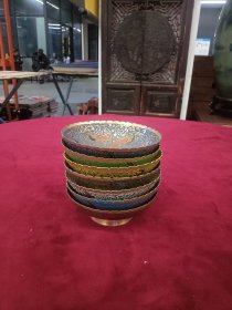 手工打造，纯铜錾刻彩绘，七宝净水供碗七件一套 ，总重717克，单个供碗直径10.3厘米,高3.8厘米 ，品佳，600包邮。