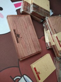生活·读书·新知三联书店 名片盒（木）