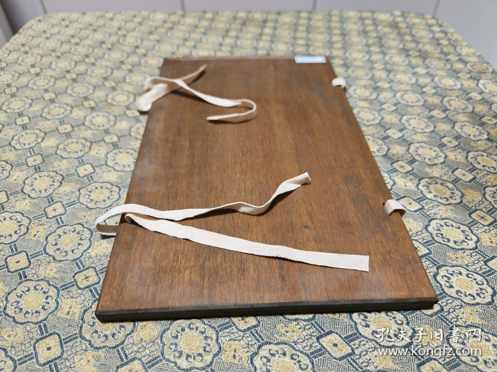 馆藏流出！旧夹板一副！29.6*18.2cm；编号：03924