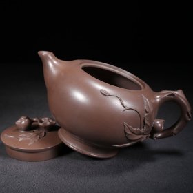 品名：寿桃。底款：朱可心