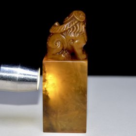 旧藏 寿山石田黄石印章重量：187克