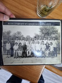 我们在李士连老师耐心教导下练习太极拳1960年