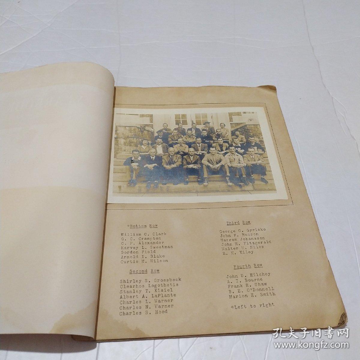 FERNALD CLUB YEARBOOK  FIRST WAR NUMBER NUMBER12，1943年民国 有贴一张照片