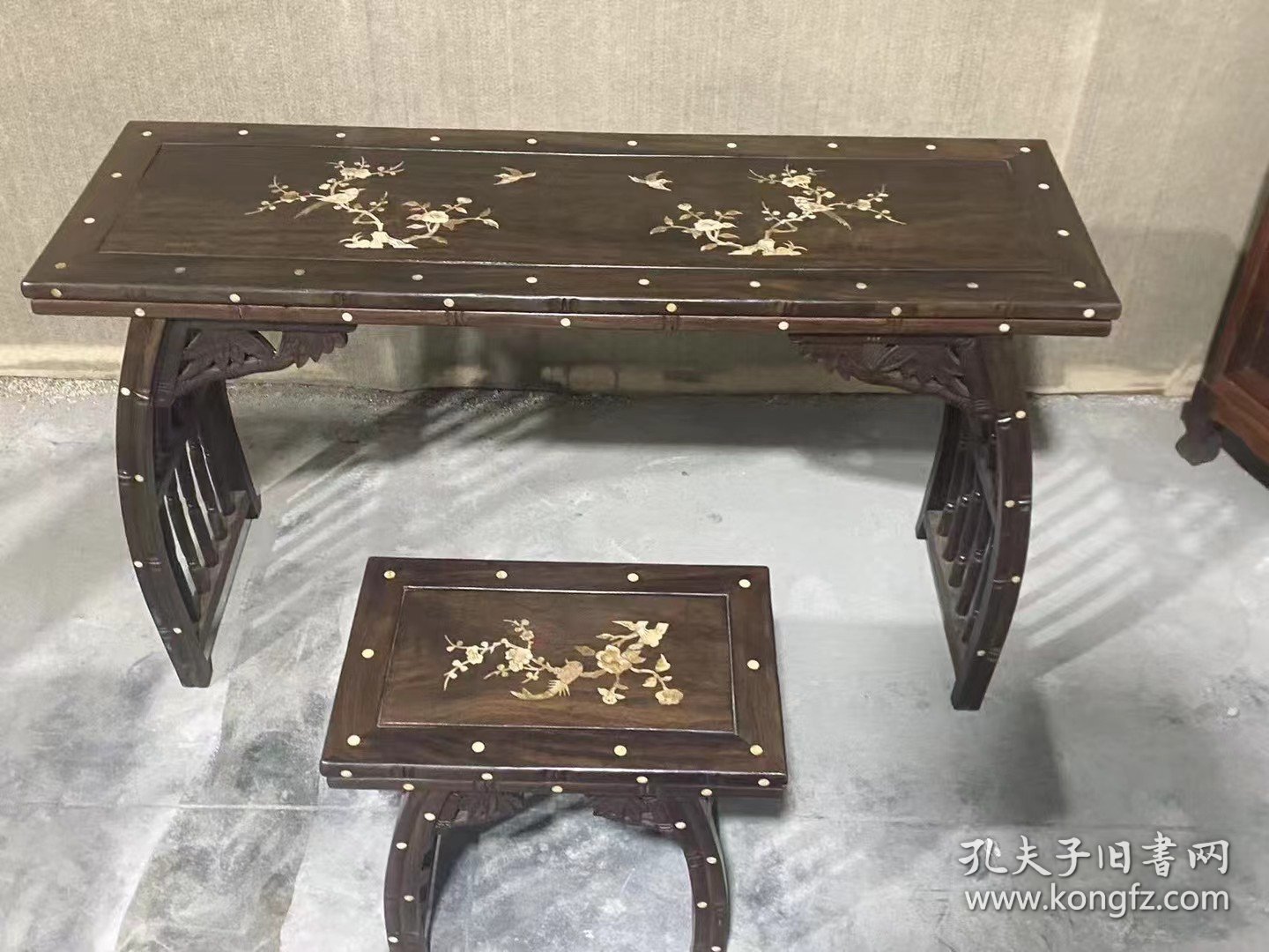 纯檀木琴桌一套，镶嵌螺钿，全品无杂料，完好牢固