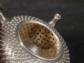 精品.旧藏.“纯银”款全手工制侧把银壶