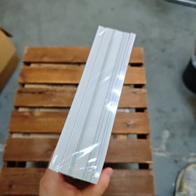 以文化为津梁 鲁迅挚友内山兄弟书藏及新文学专场+2024年春季书刊资料文物同步拍卖会一古籍善本资料专场。三金石碑帖资料专场。四书画笔墨文玩杂项专场。共4册合售。全新未开封