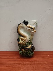 七十年代的龙型瓷塑挂瓶