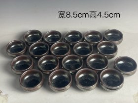 精品窑变建盏，包浆厚重，胎体圆润，完整全品，成色如图。