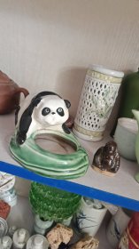 淄博陶瓷小熊猫烟灰缸