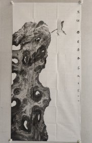 王敬生，四尺整张138*69cm，软片，花鸟画一。 广东省汕尾市人，自幼习画，擅长花鸟，山水，尤精于重彩工笔画，作品多次参加国内外展览，获奖数十次。现为中国美术家协会会员，中国工笔画协会会员，国家一级美术师，广东省美术家协会员，中国城市艺术专业委员会委员，中国青年美术家协会理事，中国文化艺术发展联合会名誉主席，惠州市中国画学会副会长，惠州市蓬莱书画研究院副院长。（保真书画）