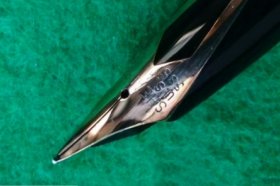 近新绝版美产犀飞利塔格1001(SHEAFFER Targa 1001)原色全钢14K F尖钢笔一支
