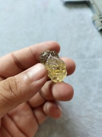 黄水晶石雕貔貅挂件挂坠吊坠颈饰饰品毛衣链