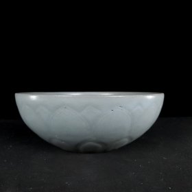 宋汝窑莲花碗 尺寸高9.2CM口径24CM