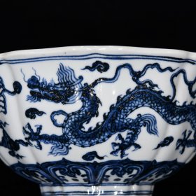 明宣德青花祭红龙纹瓜棱碗尺寸10*23.5厘米