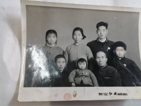 1972年春节全家合影