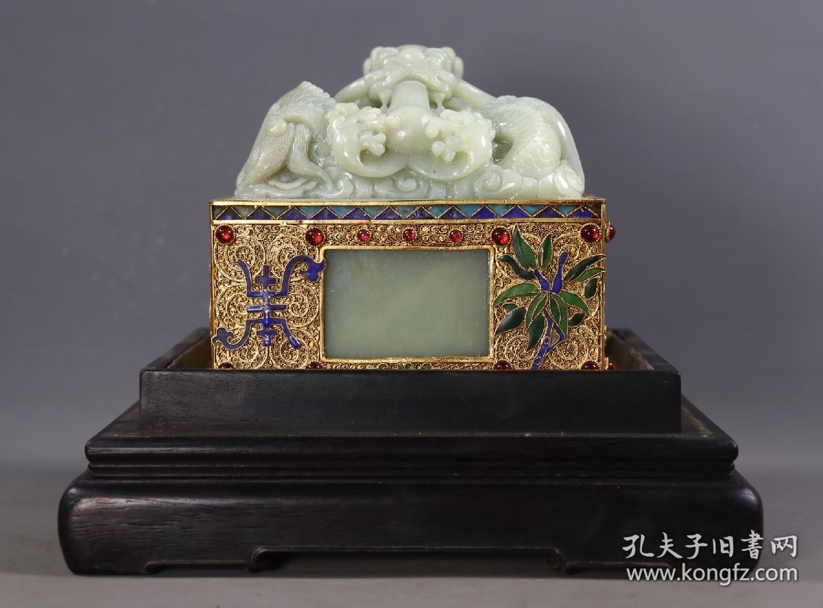 旧藏和田玉包金镶嵌龙印章