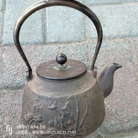 日本回流：〔鈴木手造〕老铁壶（盖、壶把皆铜制）
