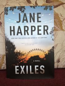 【澳大利亚著名悬疑小说作家 畅销书天后 珍·哈珀 Jane Harper 题词签名本《Exiles》精装本】美国FLATITON公司2022年初版。