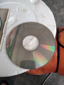老唱片，曲剧《新三子争父》又名《老公爹巧试仨儿媳》(主滨，寇永祥，张书轩，孔素红，赵明甫，董淑贤，李胜强)和《小俩12闹洞房》(主演，王丽丹，徐新社，潘柯)雨碟装