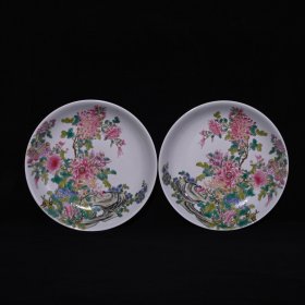 清雍正御制款珐琅彩菊花纹赏盘，高4.3×21厘米