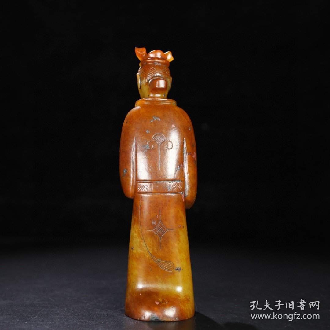 旧藏 和田玉人，玉质细腻油润，包浆老道 尺寸 长 5.2厘米，宽 3.8厘米，高 19厘米，重 469克！