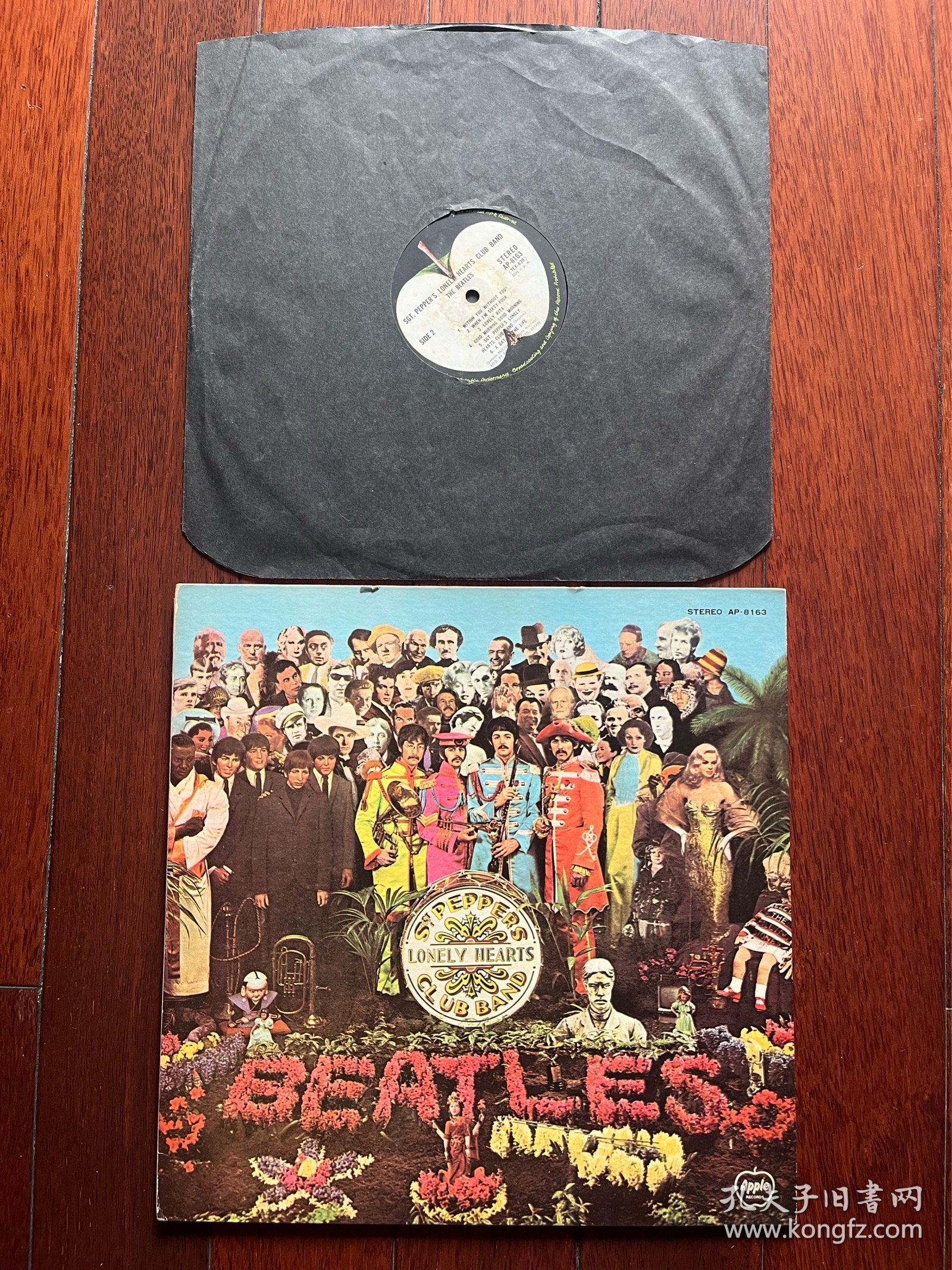 披头士The Beatles黑胶LP佩珀军士Sgt Pepper's Lonely Hearts Club Band甲壳虫乐队正品JP日版