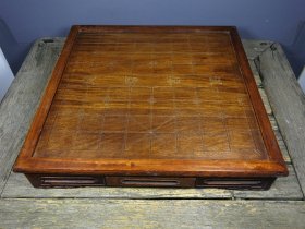 旧藏花梨木精工双面棋桌 尺寸：长52.5cm宽52.5cm高10cm 重量：4310g