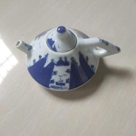 青花小茶壶
