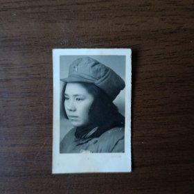 1952年女军人照片