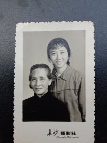1960年代《老照片》女儿和娘