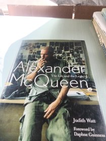 Alexander McQueen：The Life and the Legacy
