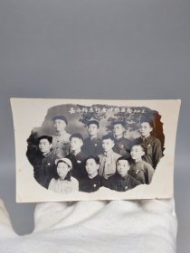 长治老照片。长治县支行会计股留念。50年代照片。