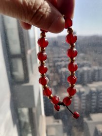 辽代酒红玛瑙六棱型珠子手串！尺寸规格0.99cmx0.92cm！一眼货适合佩戴把玩！